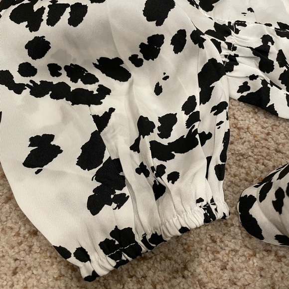 NWT Verge Girl backless tie long sleeve crop - Picture 13 of 13